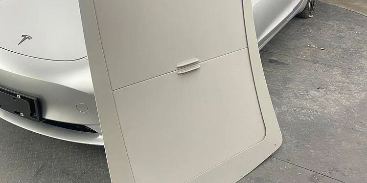 Tesla model y sunshade retractable